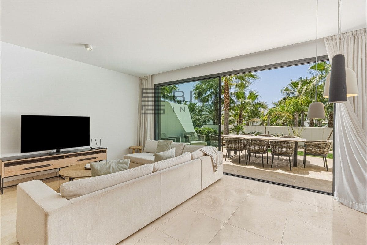 Casa de 4 habitaciones en Mijas en venta con piscina garaje - 1.295.000 € (Ref: 9816869)