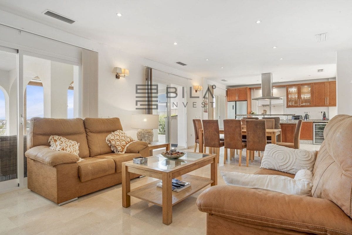 5 sovrum Villa till salu i Cerro del Aguila med pool garage - 995 000 € (Ref: 9816872)