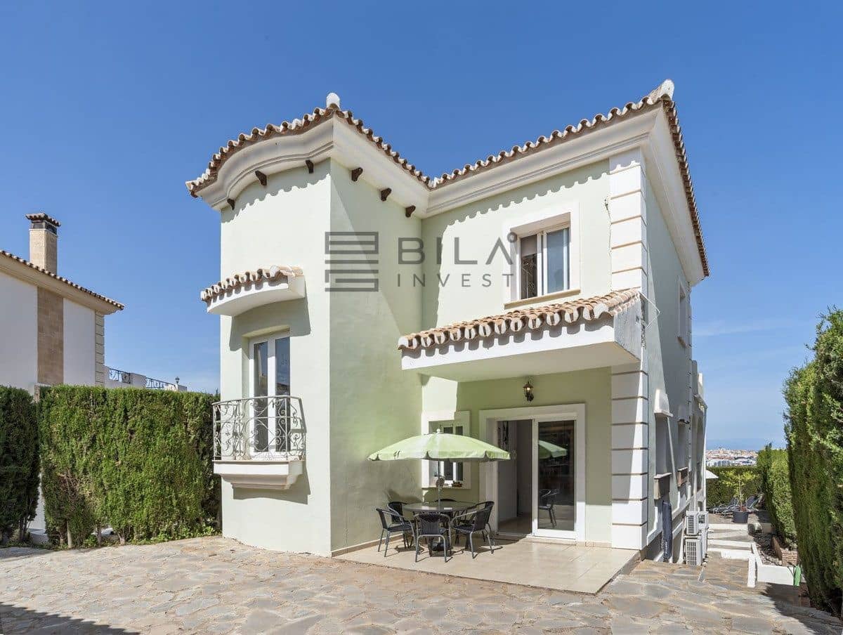 5 sovrum Villa till salu i Cerro del Aguila med pool garage - 995 000 € (Ref: 9816872)
