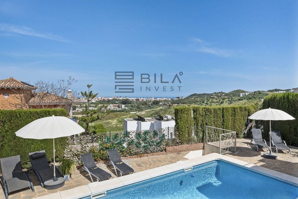 5 sovrum Villa till salu i Cerro del Aguila med pool garage - 995 000 € (Ref: 9816872)