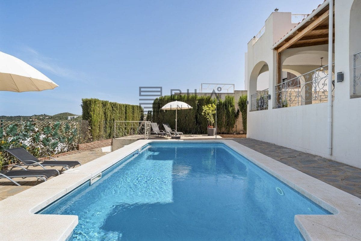 5 sovrum Villa till salu i Cerro del Aguila med pool garage - 995 000 € (Ref: 9816872)
