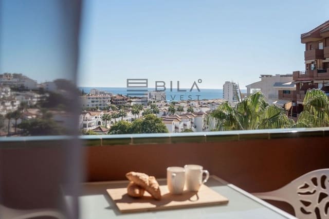 Ático de 3 habitaciones en Benalmadena Costa, Benalmádena en venta con piscina - 629.000 € (Ref: 9816873)