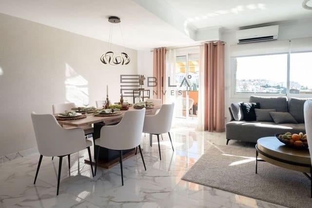 Ático de 3 habitaciones en Benalmadena Costa, Benalmádena en venta con piscina - 629.000 € (Ref: 9816873)