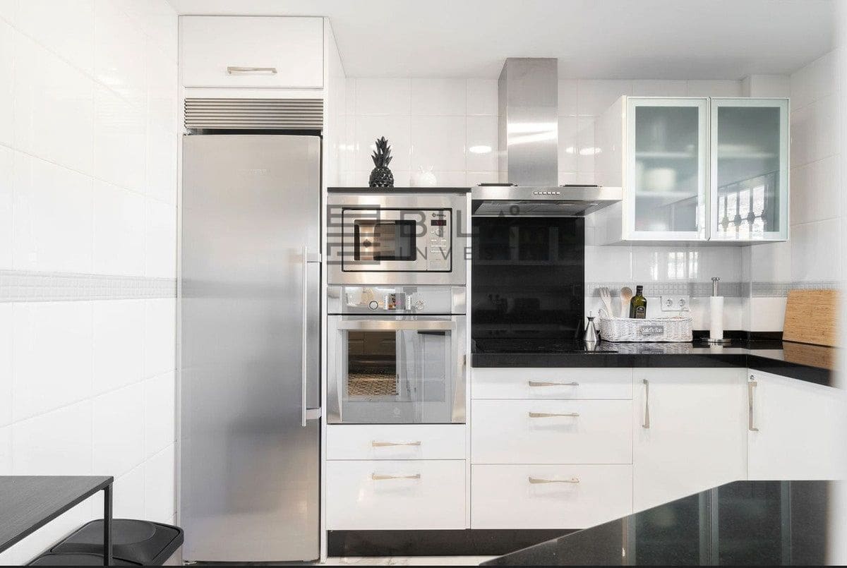 Ático de 3 habitaciones en Benalmadena Costa en venta con piscina - 629.000 € (Ref: 9816873)