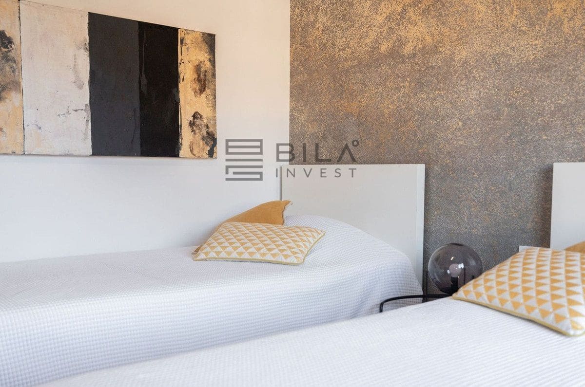 Ático de 3 habitaciones en Benalmadena Costa en venta con piscina - 629.000 € (Ref: 9816873)