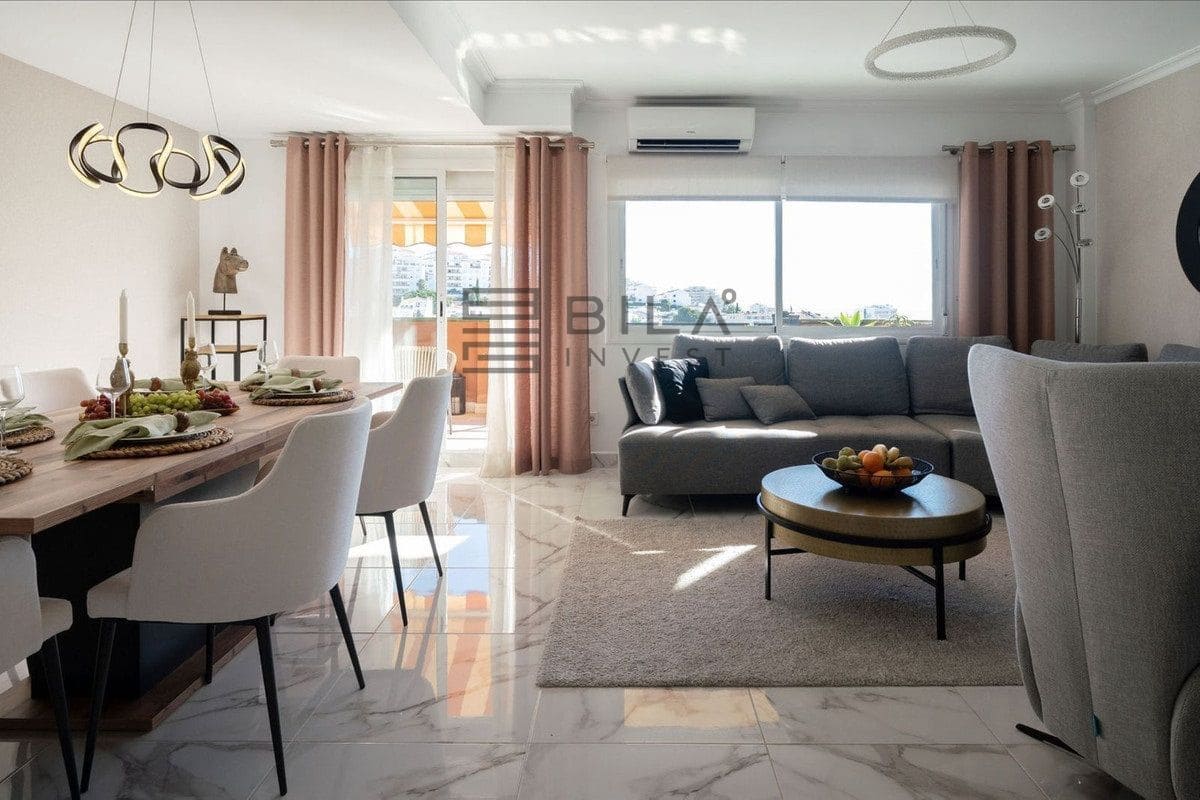 Ático de 3 habitaciones en Benalmadena Costa en venta con piscina - 629.000 € (Ref: 9816873)