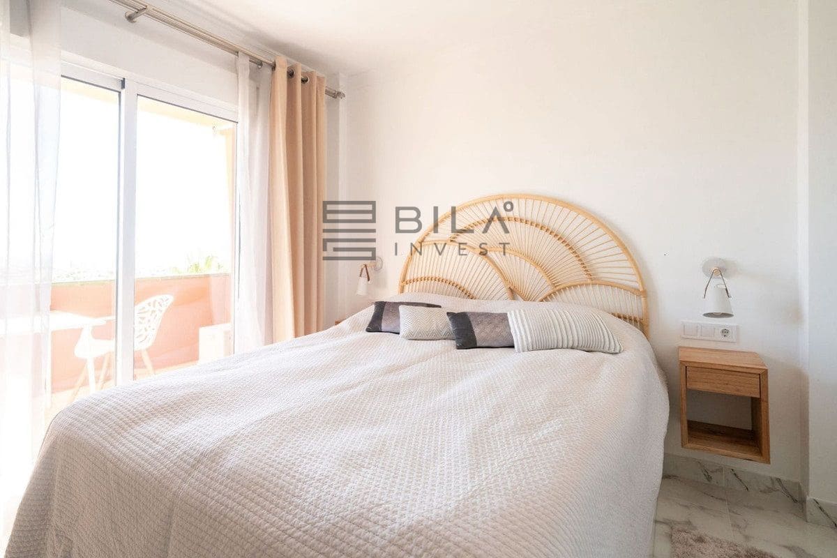 Ático de 3 habitaciones en Benalmadena Costa en venta con piscina - 629.000 € (Ref: 9816873)