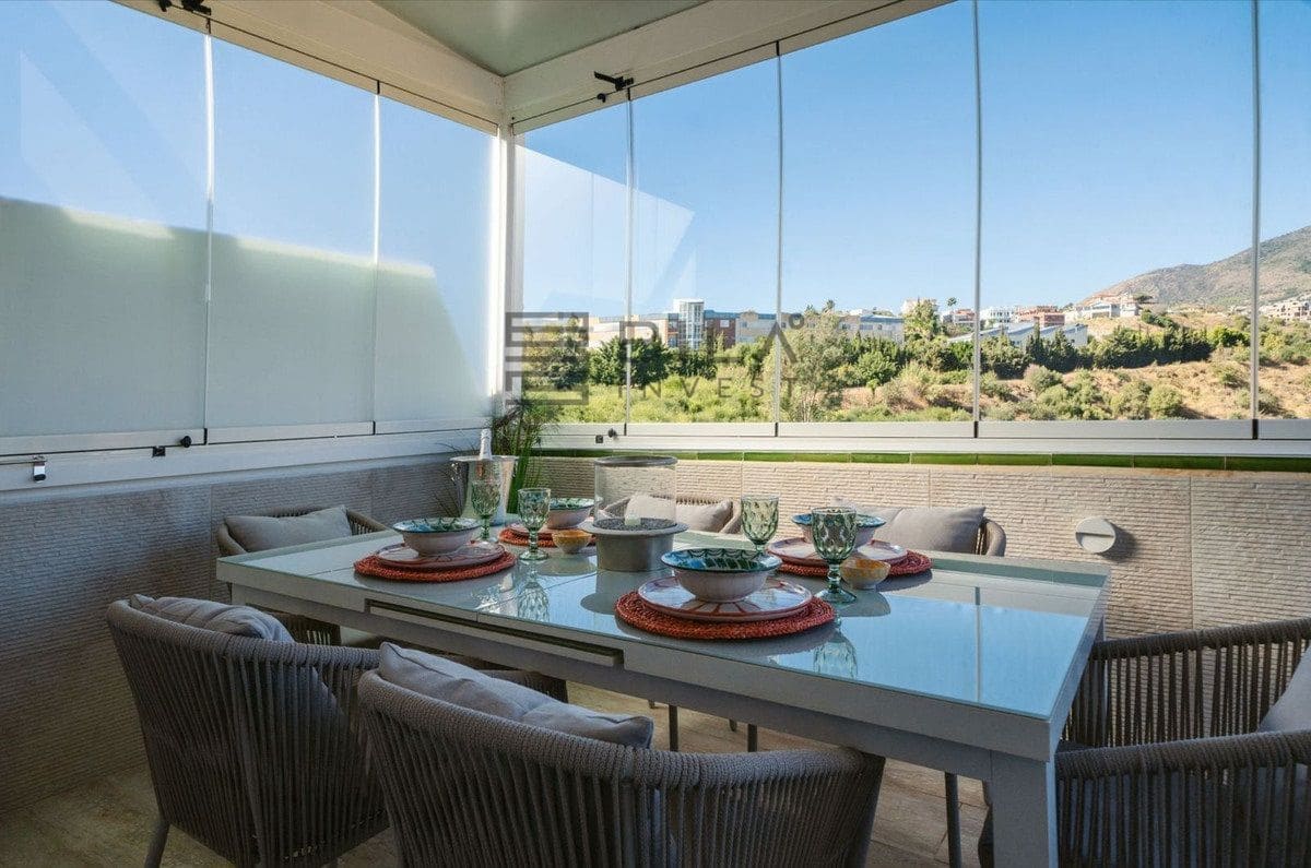 Ático de 3 habitaciones en Benalmadena Costa en venta con piscina - 629.000 € (Ref: 9816873)
