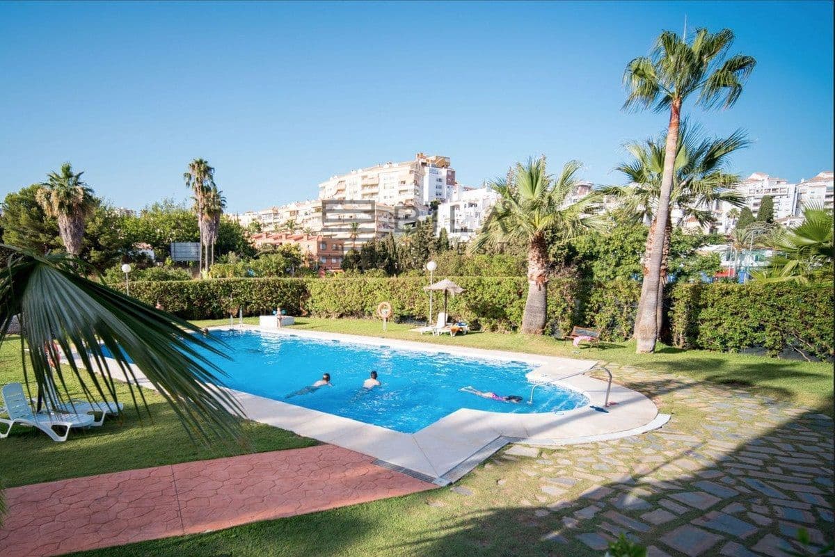 Ático de 3 habitaciones en Benalmadena Costa en venta con piscina - 629.000 € (Ref: 9816873)