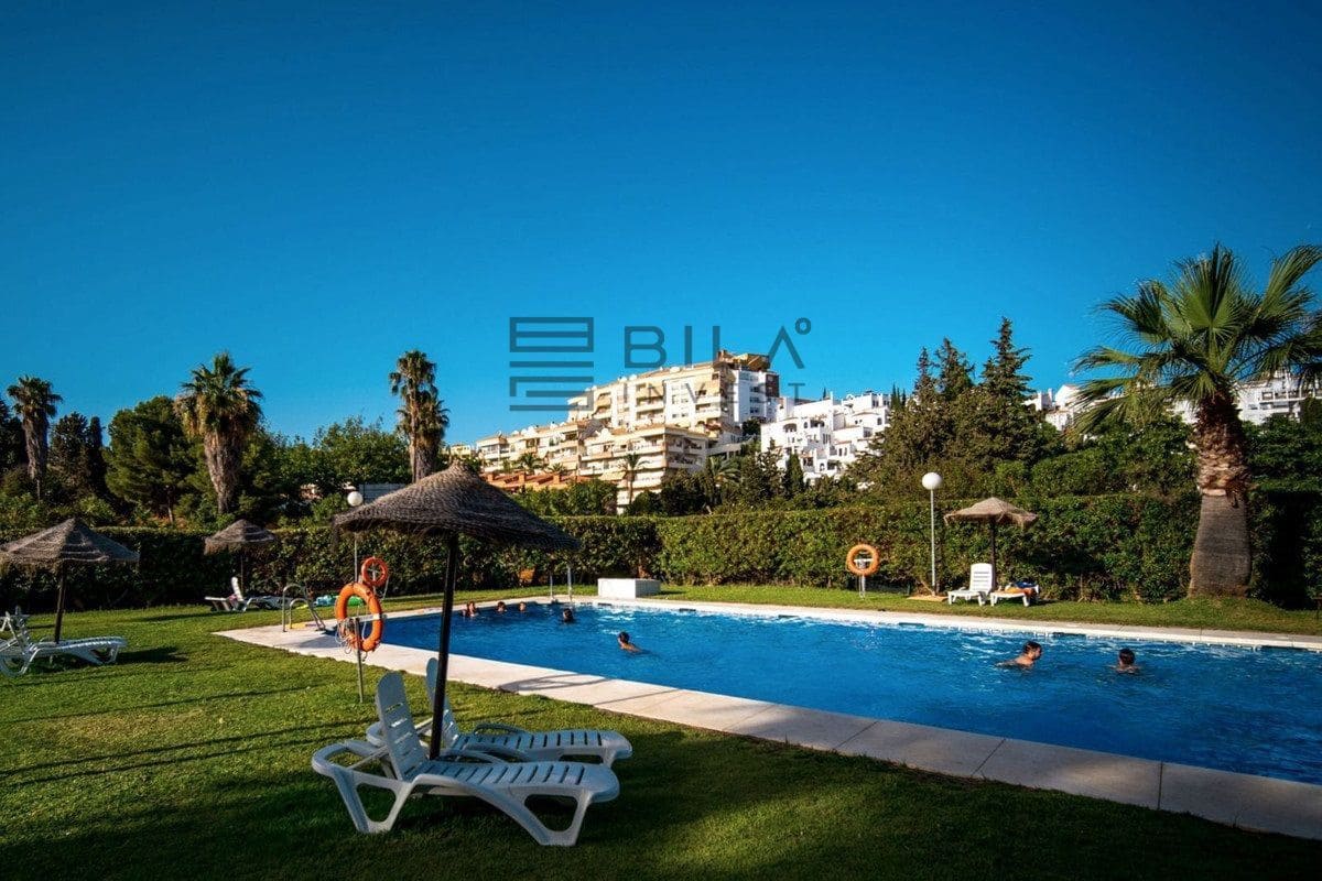 Ático de 3 habitaciones en Benalmadena Costa en venta con piscina - 629.000 € (Ref: 9816873)