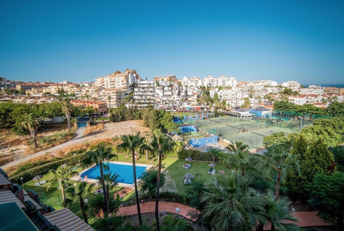 Ático de 3 habitaciones en Benalmadena Costa en venta con piscina - 629.000 € (Ref: 9816873)