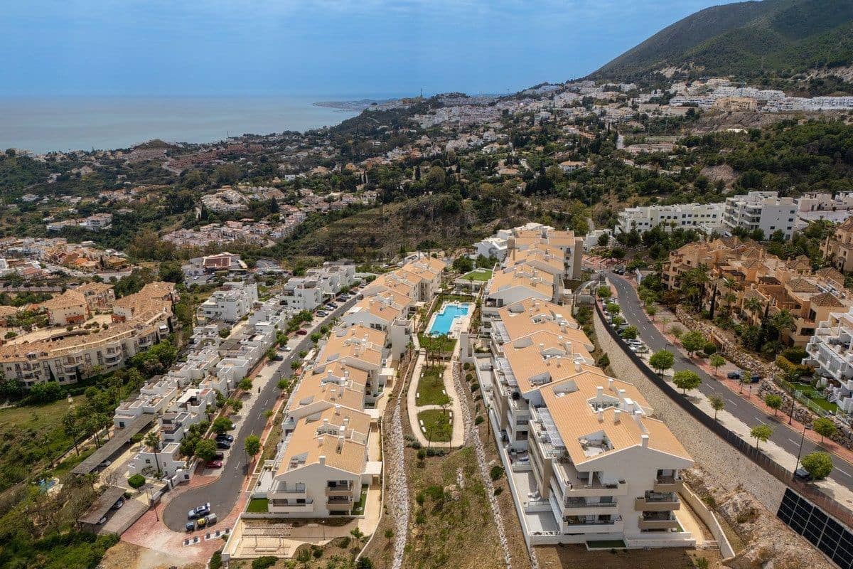 3 soveværelse Lejlighed til salg i Benalmadena med swimmingpool garage - € 630.000 (Ref: 9820914)
