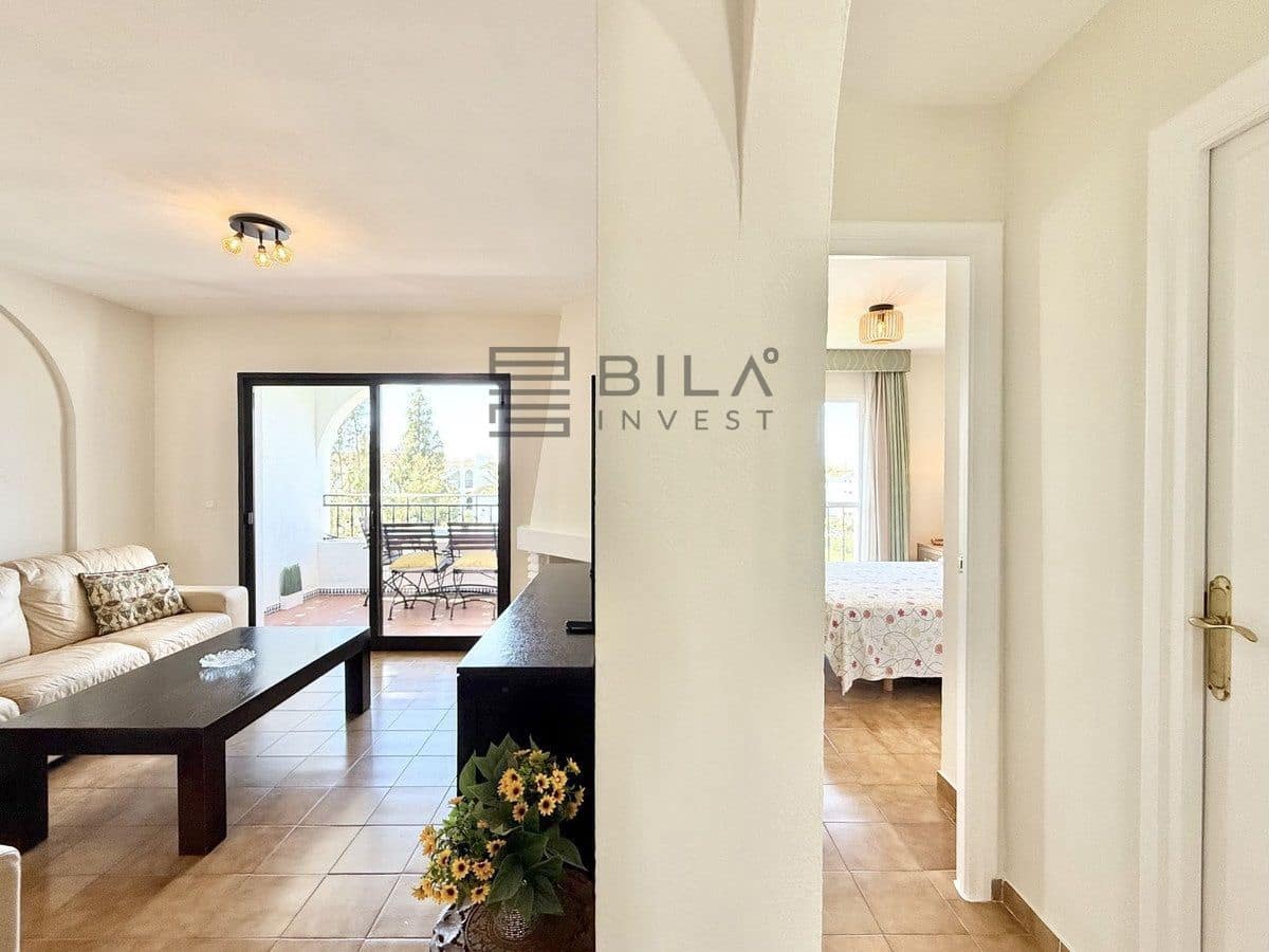 2 slaapkamer Flat te koop in Riviera del Sol met zwembad garage - € 359.000 (Ref: 9820915)