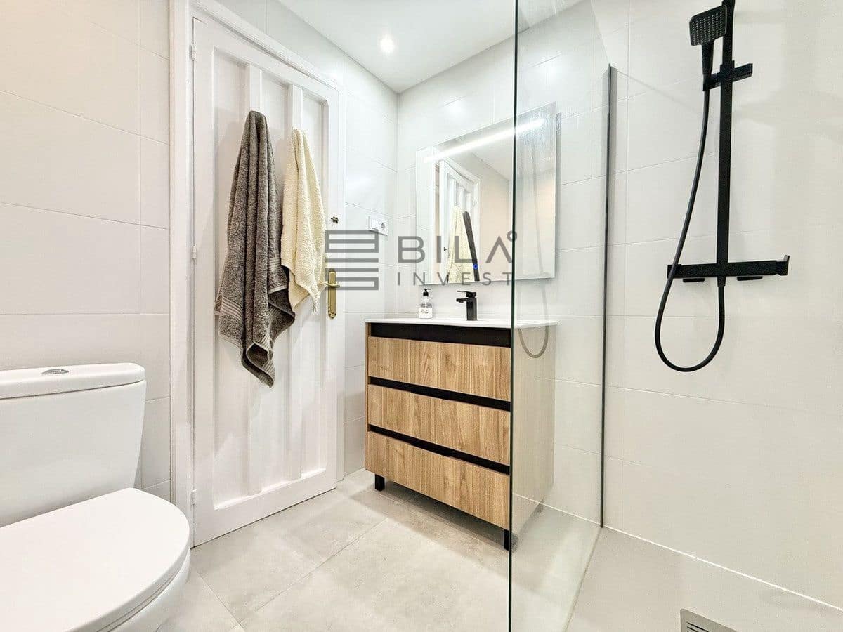 2 slaapkamer Flat te koop in Riviera del Sol met zwembad garage - € 359.000 (Ref: 9820915)