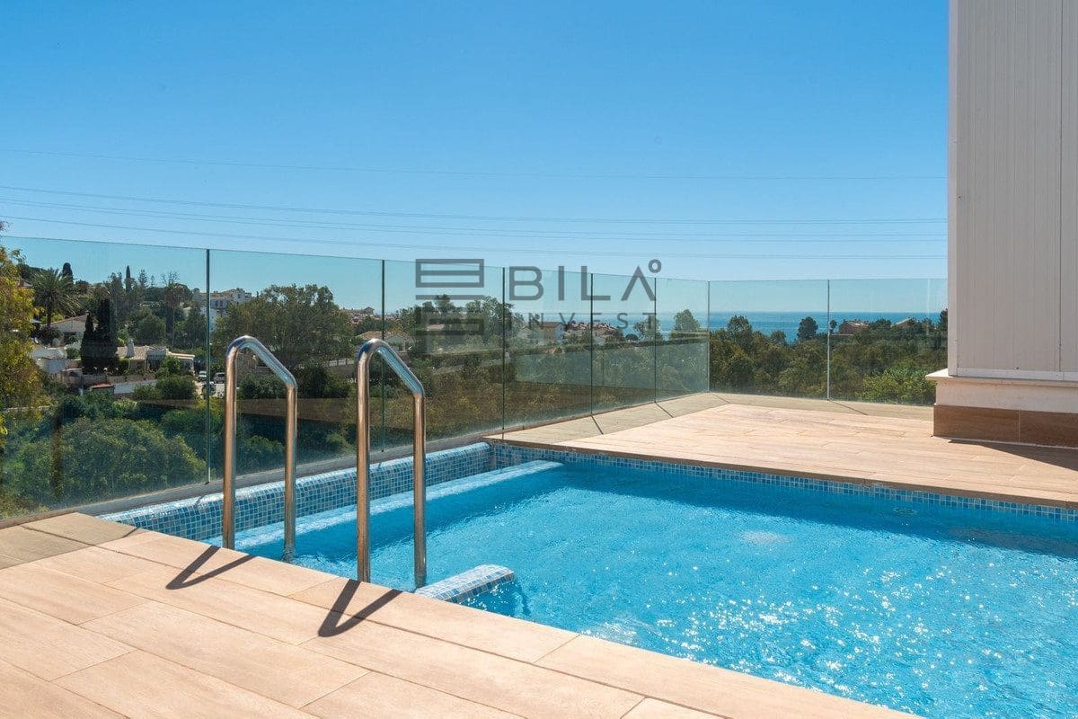3 bedroom Flat for sale in Fuengirola with pool garage - € 450,000 (Ref: 9820916)