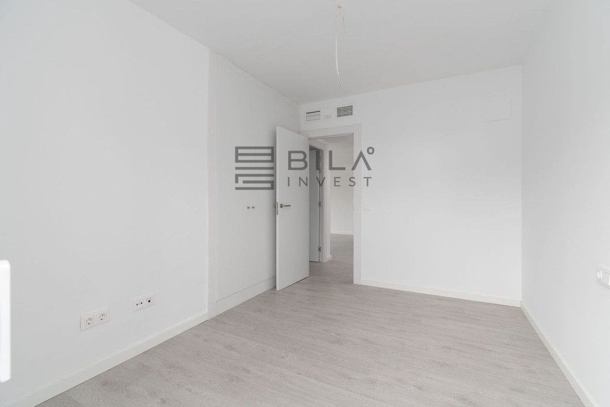 3 bedroom Flat for sale in Fuengirola with pool garage - € 450,000 (Ref: 9820916)
