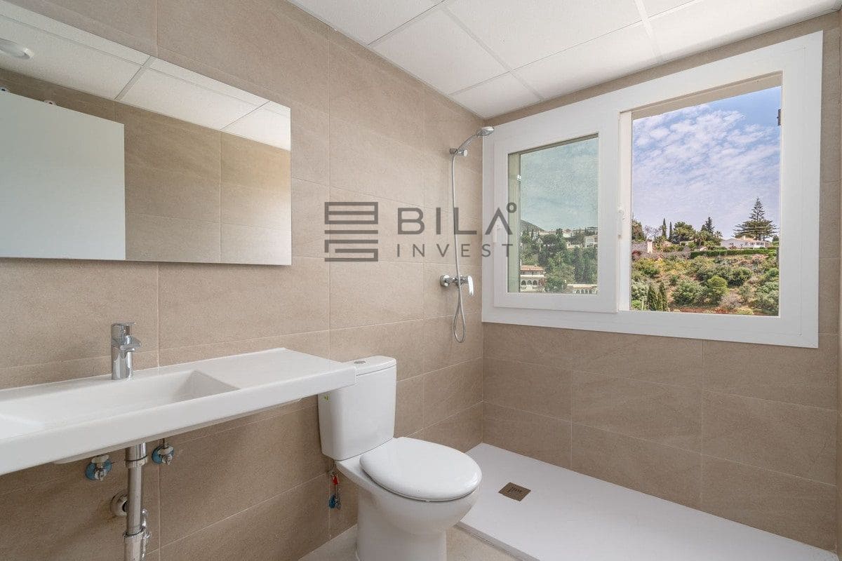 3 bedroom Flat for sale in Fuengirola with pool garage - € 450,000 (Ref: 9820916)