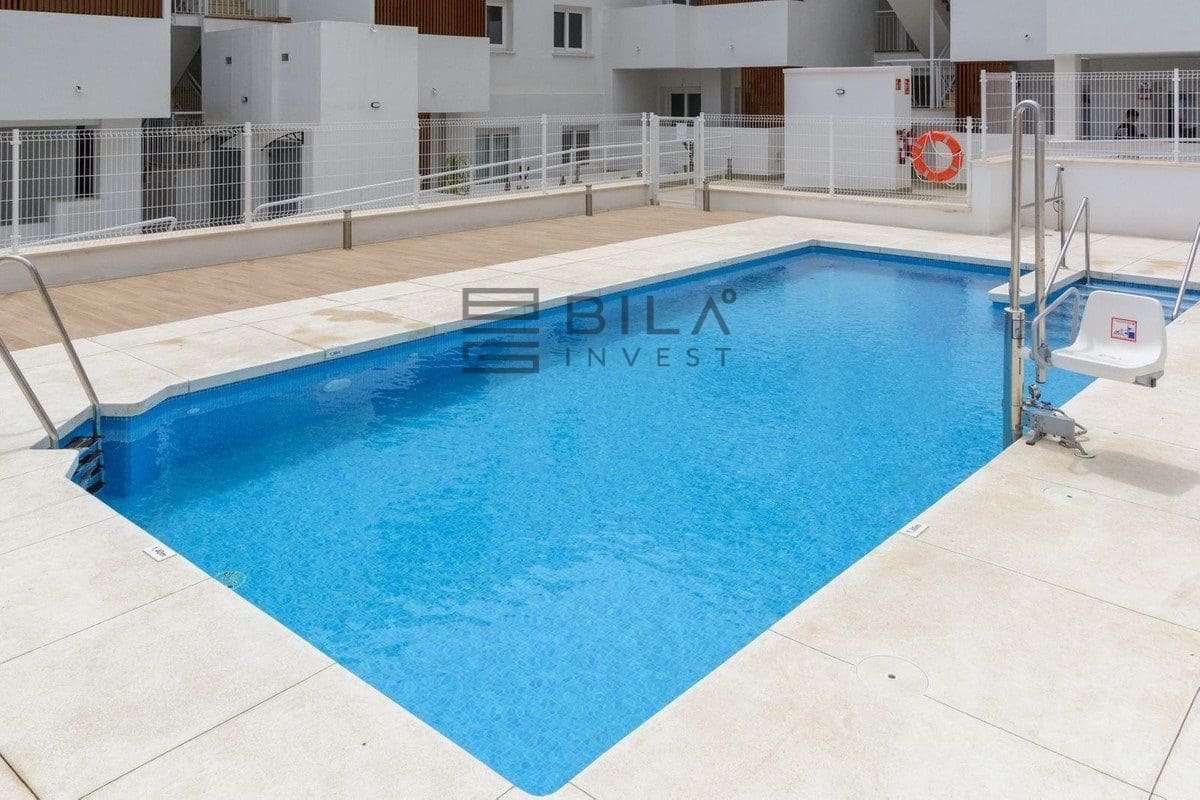 3 bedroom Flat for sale in Fuengirola with pool garage - € 450,000 (Ref: 9820916)