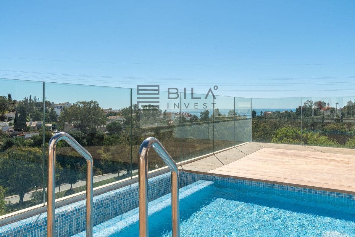 3 bedroom Flat for sale in Fuengirola with pool garage - € 450,000 (Ref: 9820916)