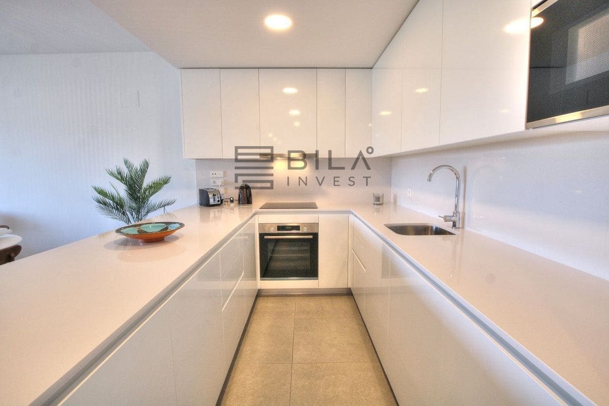 2 slaapkamer Penthouse te koop in La Cala de Mijas met zwembad - € 495.000 (Ref: 9820918)