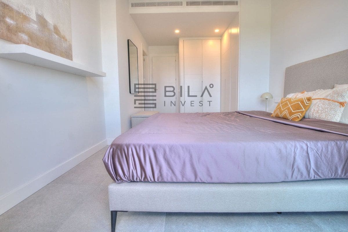 2 slaapkamer Penthouse te koop in La Cala de Mijas met zwembad - € 495.000 (Ref: 9820918)