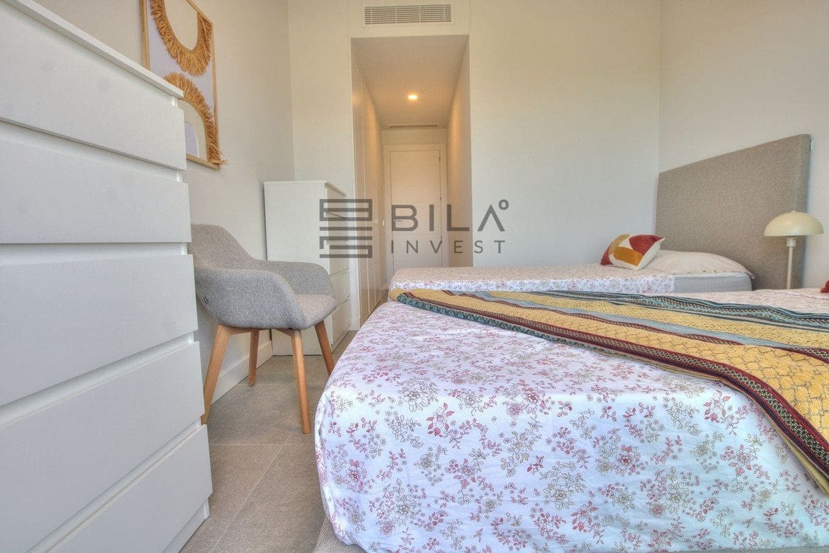 2 slaapkamer Penthouse te koop in La Cala de Mijas met zwembad - € 495.000 (Ref: 9820918)