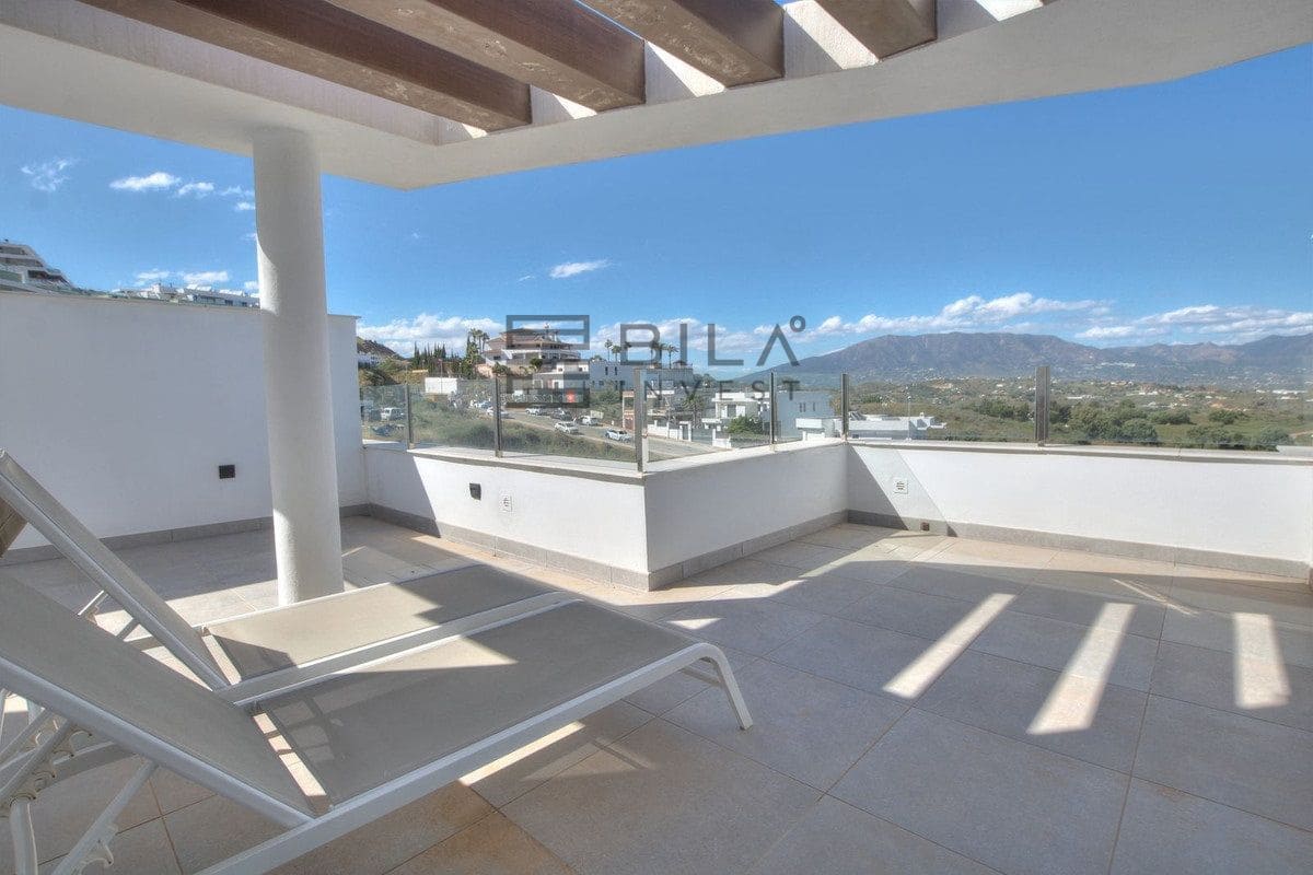 2 slaapkamer Penthouse te koop in La Cala de Mijas met zwembad - € 495.000 (Ref: 9820918)