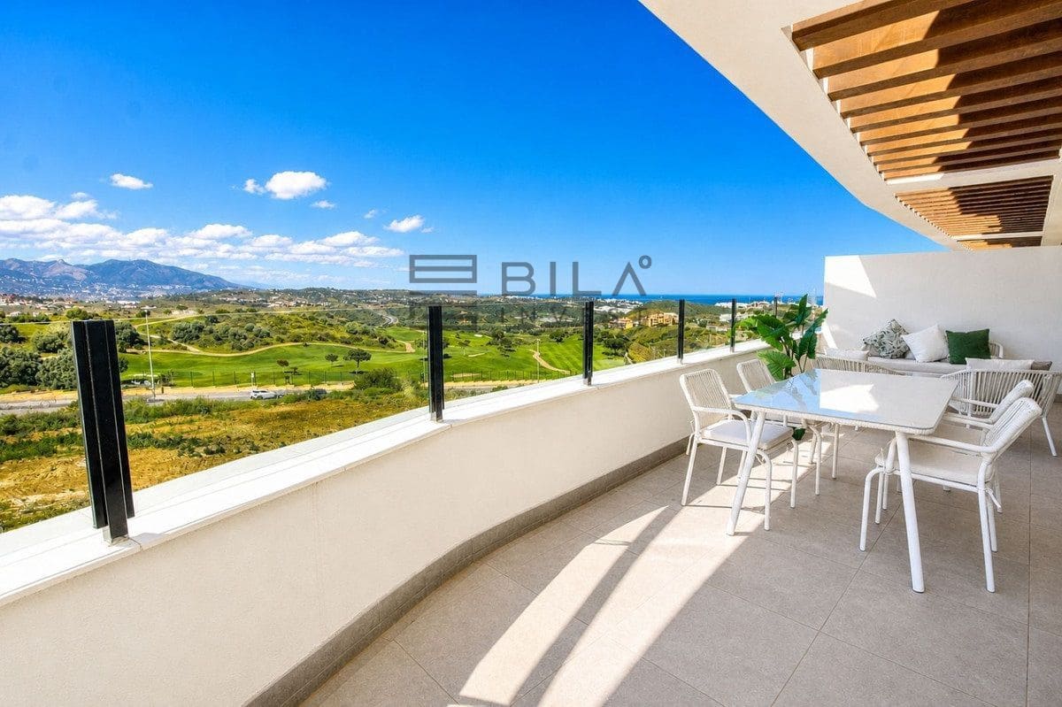 2 slaapkamer Penthouse te koop in La Cala de Mijas met zwembad - € 495.000 (Ref: 9820918)