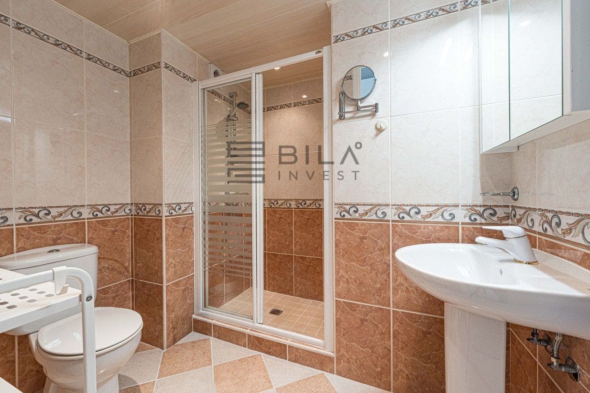 2 bedroom Flat for sale in Fuengirola with pool garage - € 429,000 (Ref: 9820919)