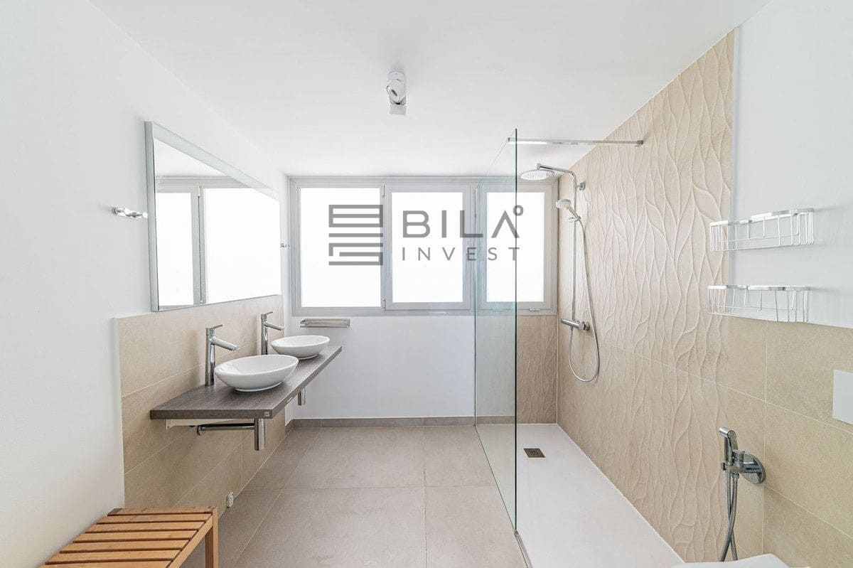Ático de 3 habitaciones en La Capellania en venta con piscina - 1.135.000 € (Ref: 9820921)