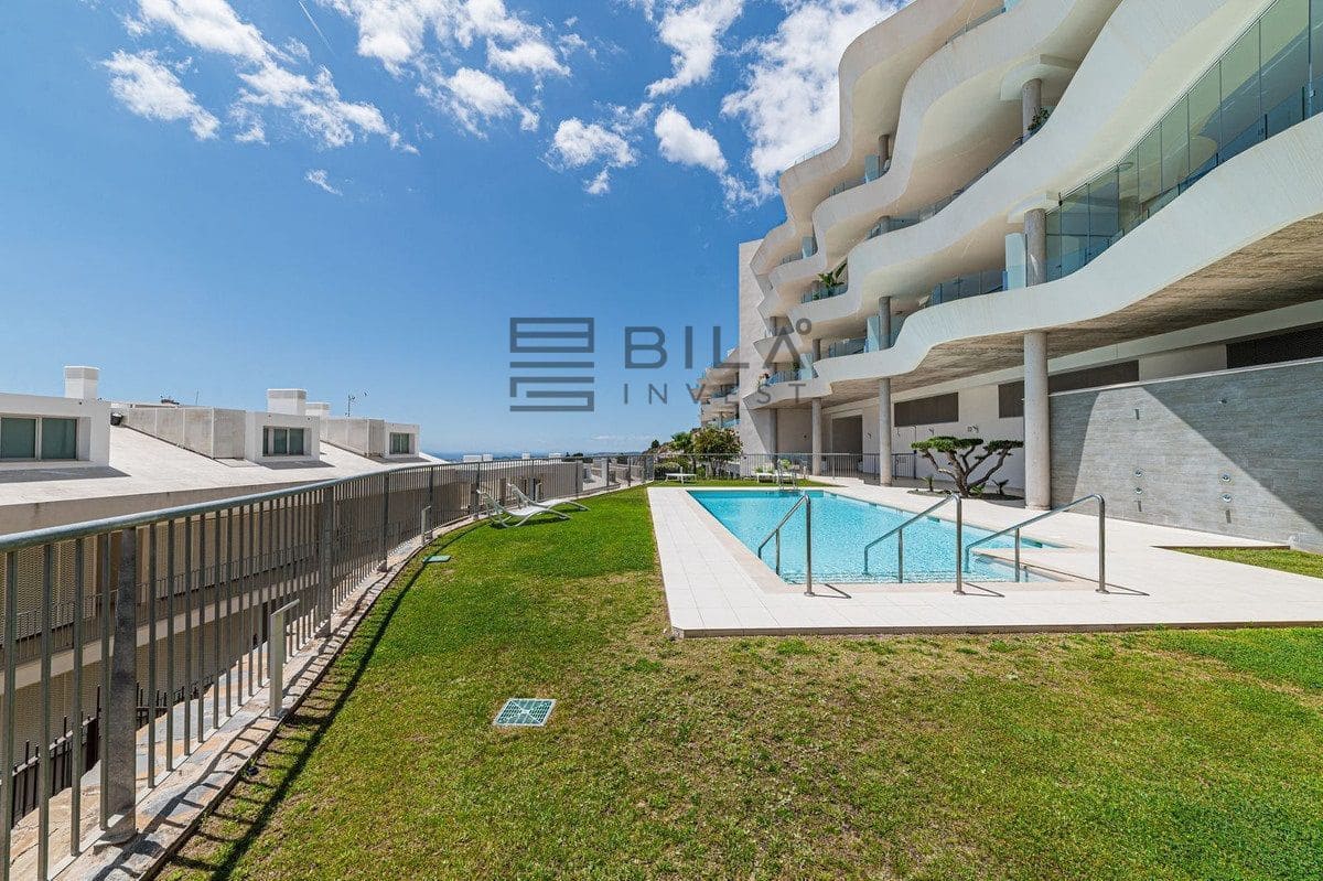 Ático de 3 habitaciones en La Capellania en venta con piscina - 1.135.000 € (Ref: 9820921)