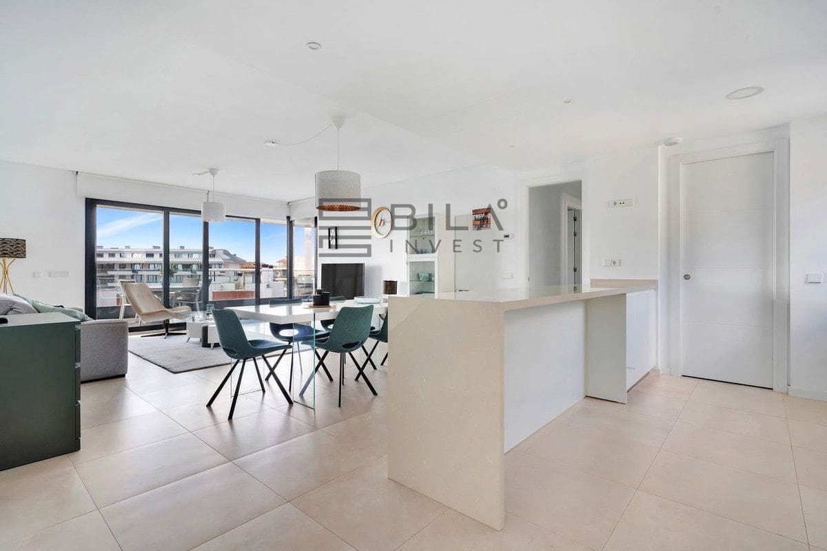 4 soveværelse Lejlighed til salg i Fuengirola med swimmingpool garage - € 719.000 (Ref: 9823805)