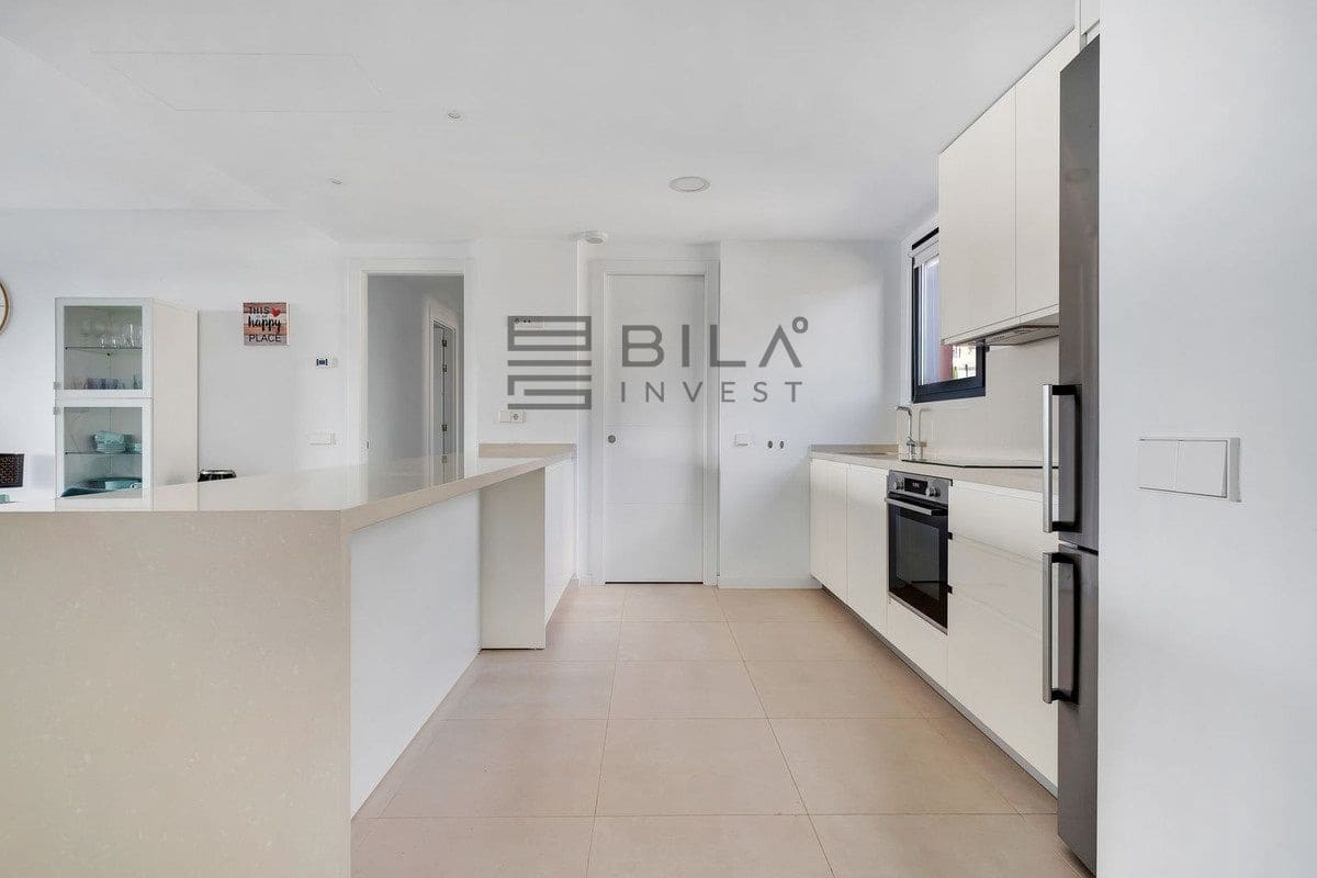 4 soveværelse Lejlighed til salg i Fuengirola med swimmingpool garage - € 719.000 (Ref: 9823805)