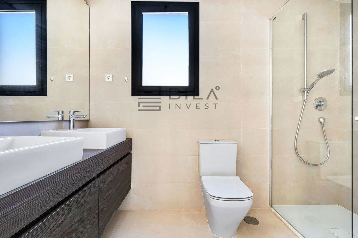 4 soveværelse Lejlighed til salg i Fuengirola med swimmingpool garage - € 719.000 (Ref: 9823805)