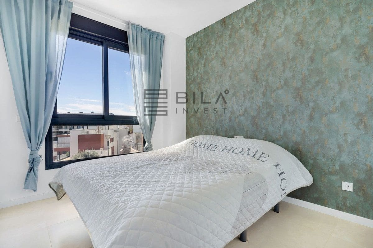 4 soveværelse Lejlighed til salg i Fuengirola med swimmingpool garage - € 719.000 (Ref: 9823805)