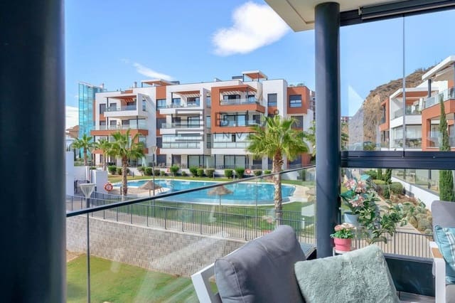 Piso de 4 habitaciones en El Higuerón, Fuengirola en venta con piscina garaje - 719.000 € (Ref: 9823805)