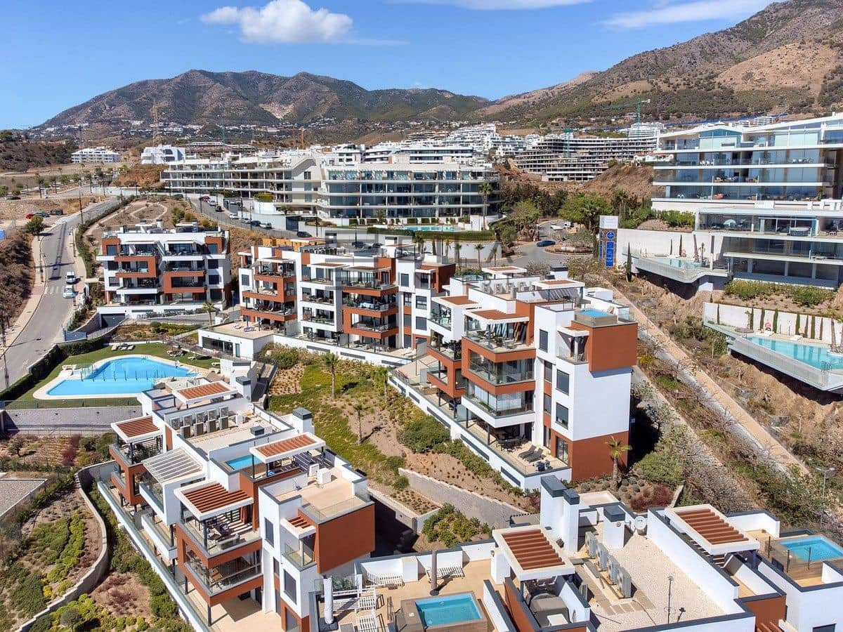 4 soveværelse Lejlighed til salg i Fuengirola med swimmingpool garage - € 719.000 (Ref: 9823805)
