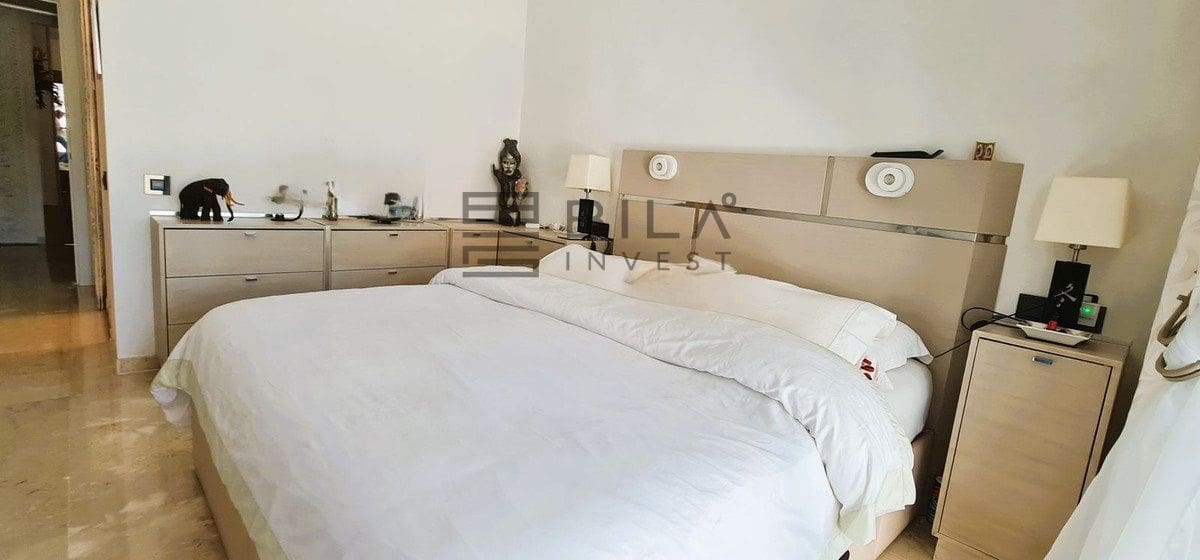 2 slaapkamer Flat te koop in Calahonda met zwembad garage - € 330.000 (Ref: 9823806)