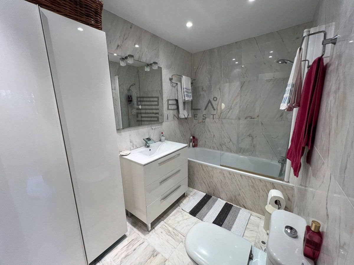 2 bedroom Flat for sale in Mijas Golf with pool garage - € 299,950 (Ref: 9823810)