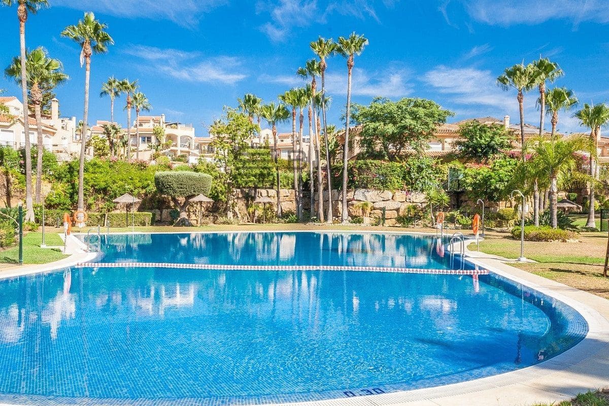 4 bedroom Townhouse for sale in Riviera del Sol - € 549,000 (Ref: 9823811)