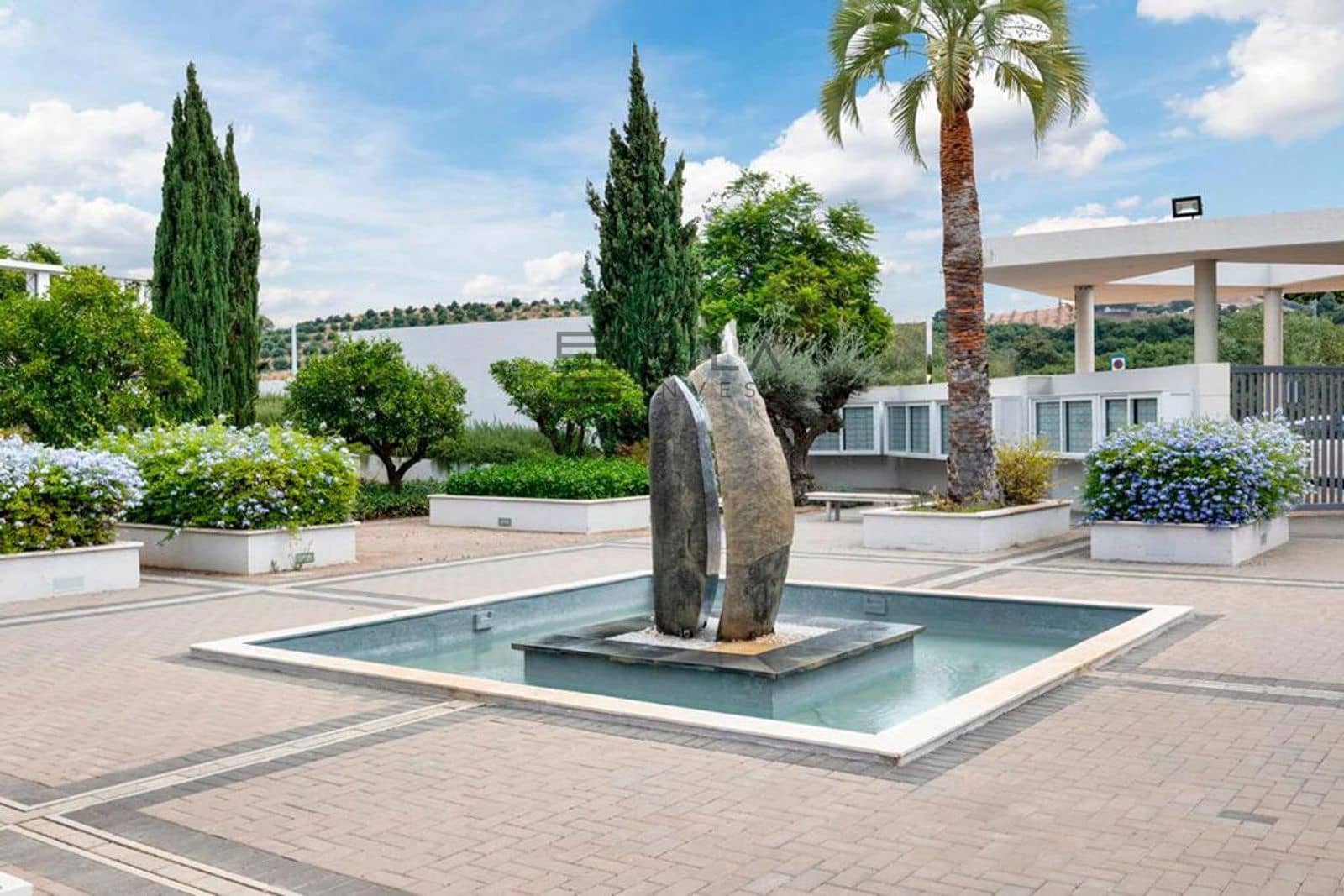 2 bedroom Flat for sale in La Cala de Mijas with pool garage - € 319,000 (Ref: 9823812)