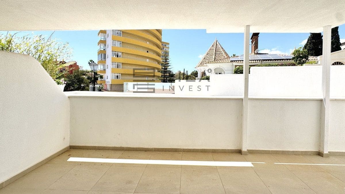 3 bedroom Flat for sale in Fuengirola with pool garage - € 380,000 (Ref: 9823813)