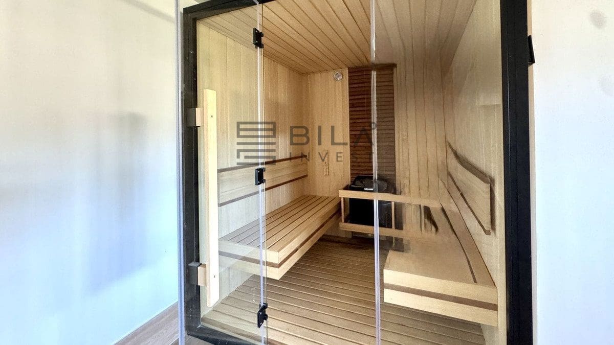 3 bedroom Flat for sale in Fuengirola with pool garage - € 380,000 (Ref: 9823813)