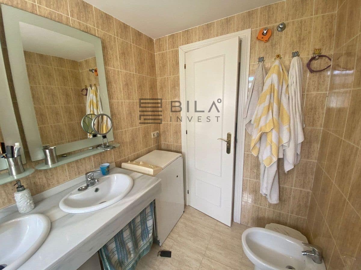 2 slaapkamer Flat te koop in Calahonda met zwembad - € 305.000 (Ref: 9823954)