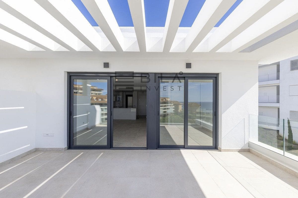 2 slaapkamer Penthouse te koop in Fuengirola met zwembad - € 675.000 (Ref: 9823956)