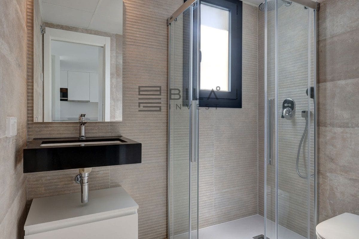2 slaapkamer Penthouse te koop in Fuengirola met zwembad - € 675.000 (Ref: 9823956)