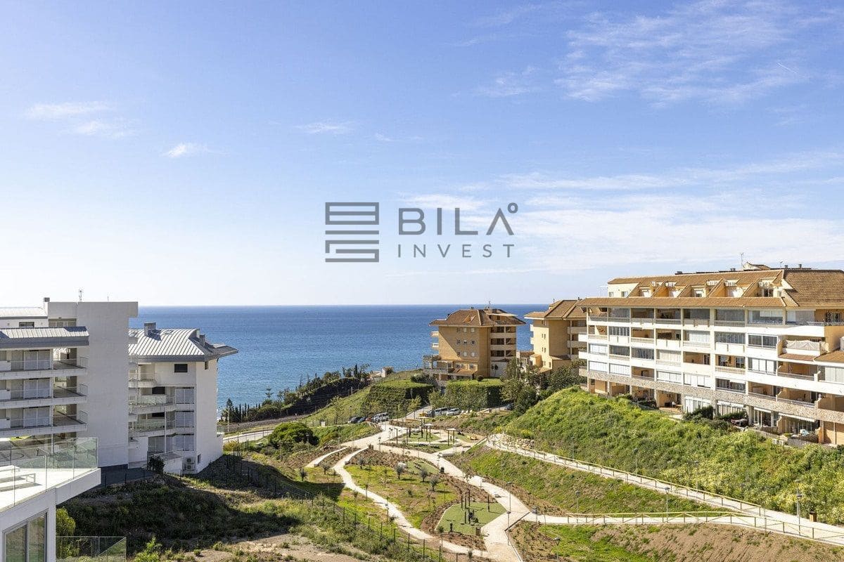 2 slaapkamer Penthouse te koop in Fuengirola met zwembad - € 675.000 (Ref: 9823956)