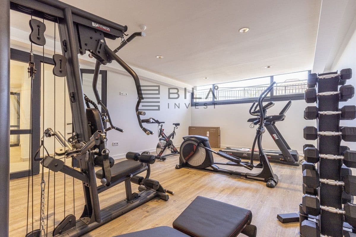 2 slaapkamer Penthouse te koop in Fuengirola met zwembad - € 675.000 (Ref: 9823956)