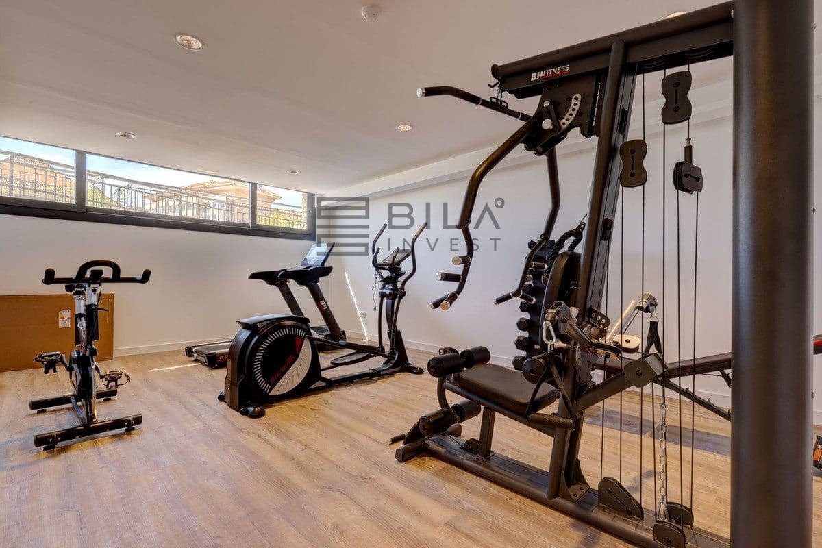 2 slaapkamer Penthouse te koop in Fuengirola met zwembad - € 675.000 (Ref: 9823956)