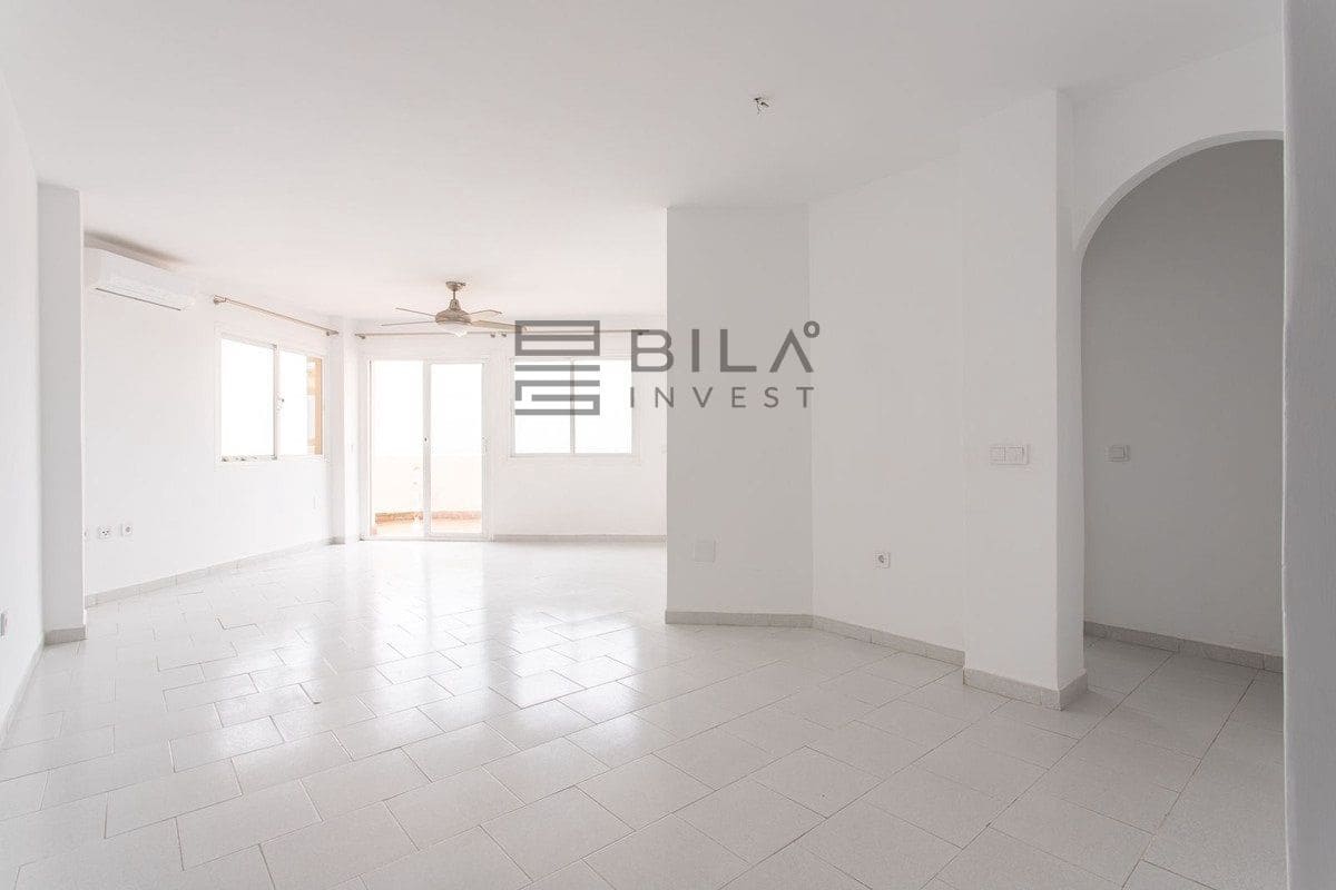 2 chambre Penthouse à vendre à Riviera del Sol avec piscine - 299 500 € (Ref: 9823959)